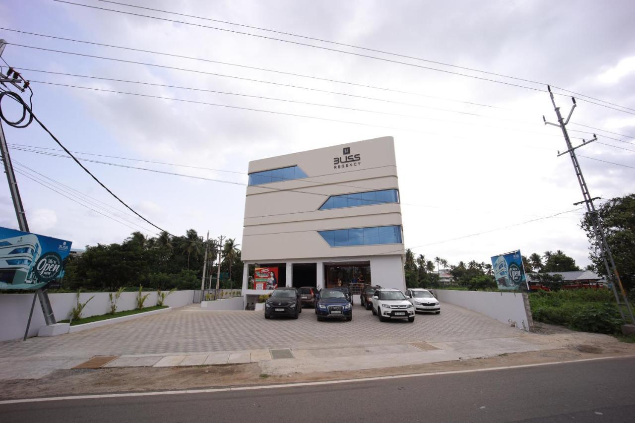 Bliss Regency Business Hotel Palakkad Exterior foto
