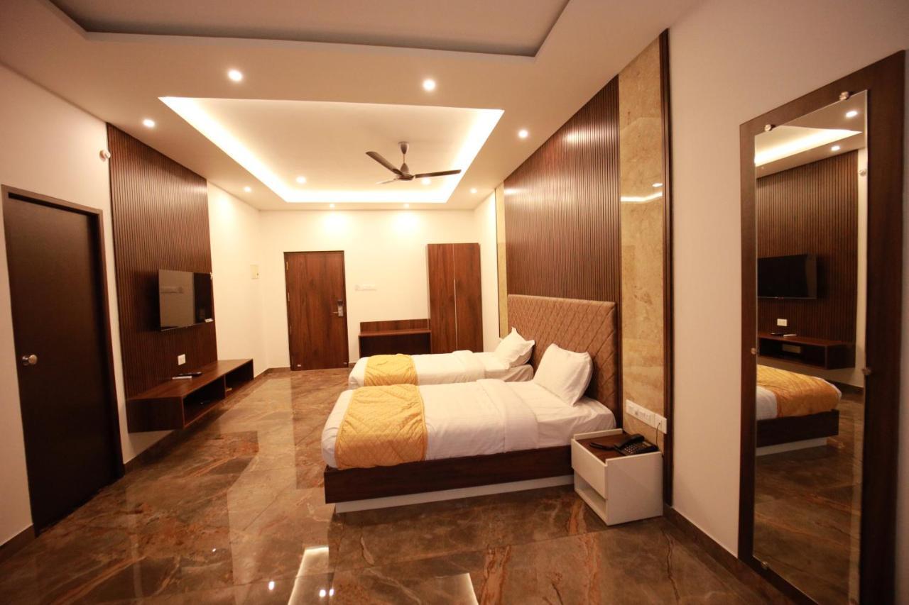 Bliss Regency Business Hotel Palakkad Exterior foto