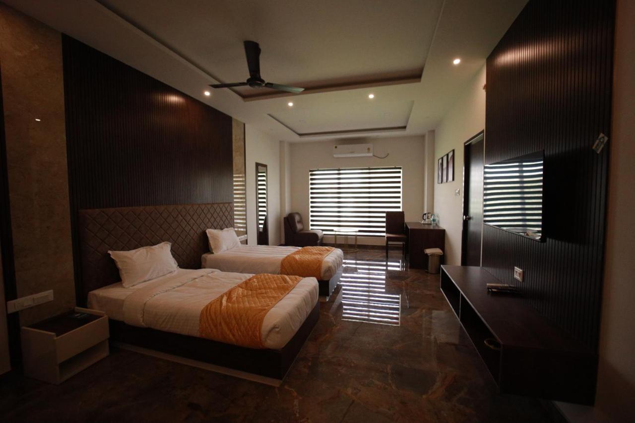 Bliss Regency Business Hotel Palakkad Exterior foto