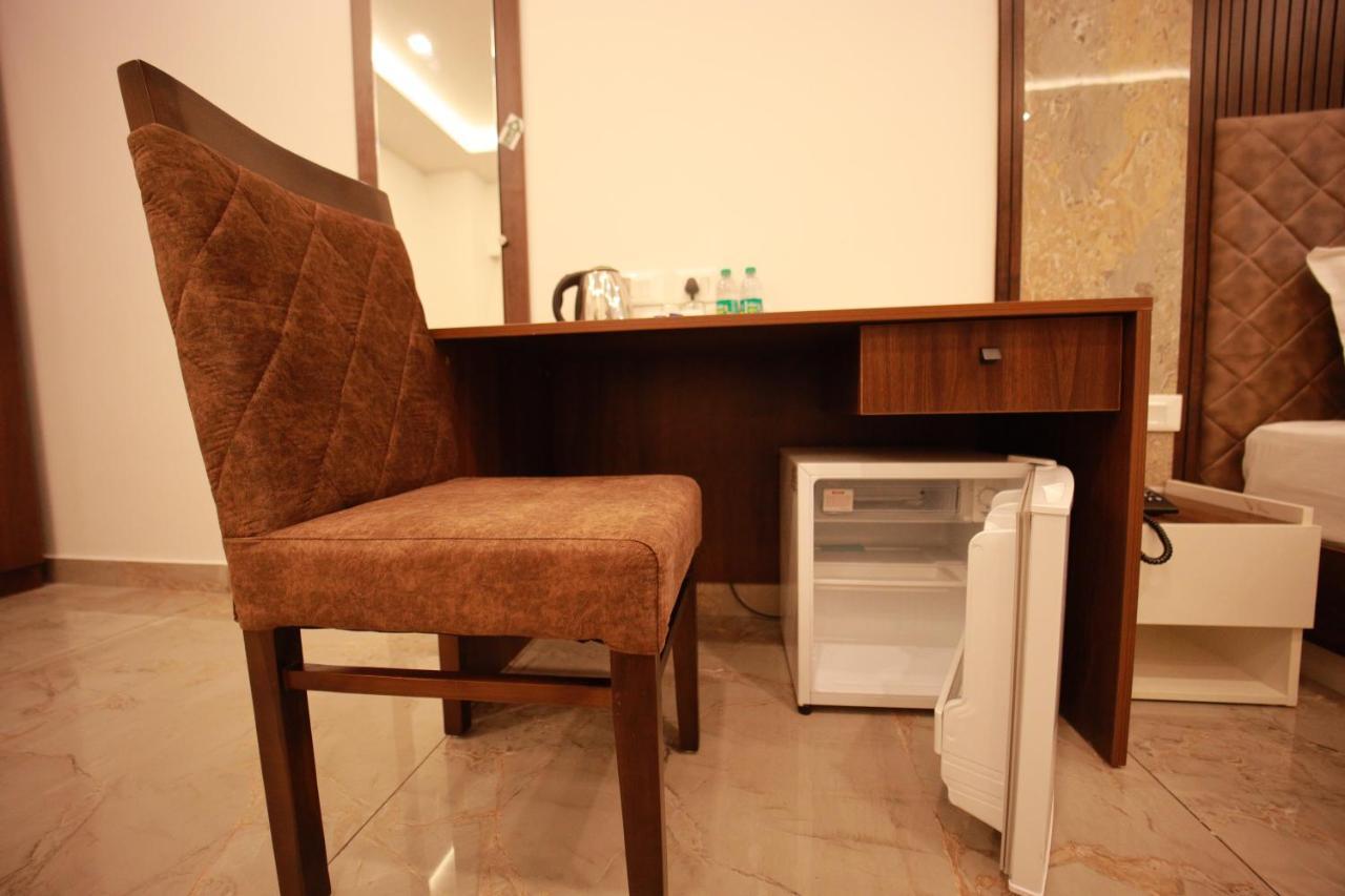 Bliss Regency Business Hotel Palakkad Exterior foto