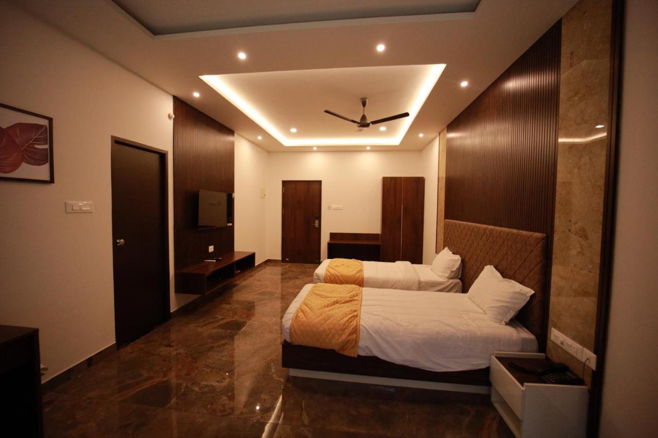 Bliss Regency Business Hotel Palakkad Exterior foto